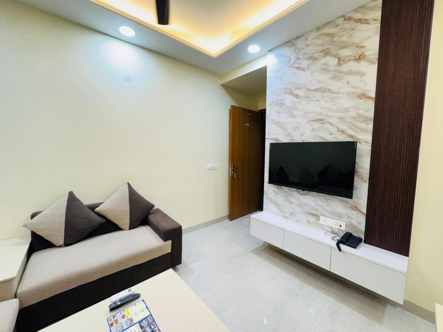 akshay premium suites