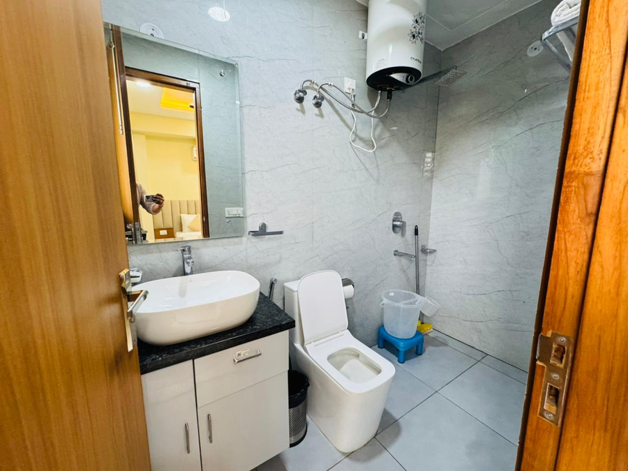 akshay premium suites