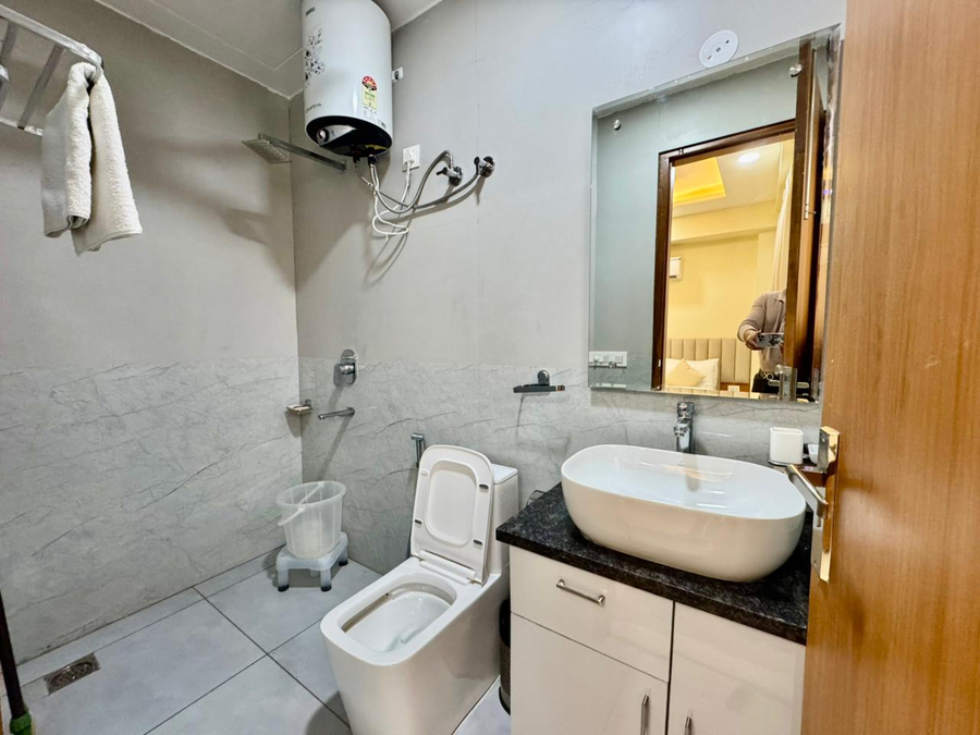 akshay premium suites