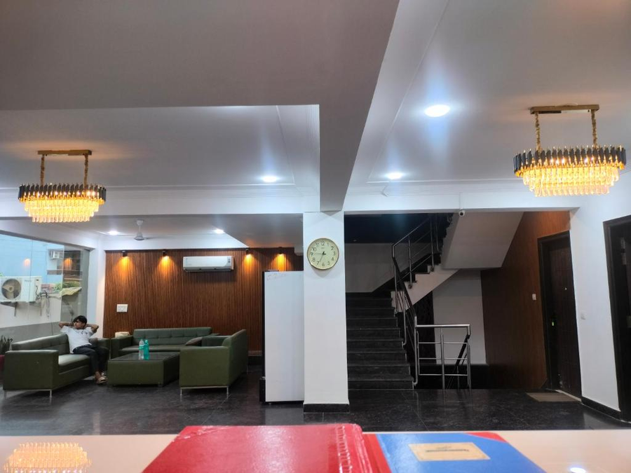 akshay corporate hotel