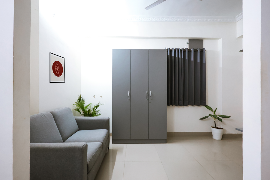housr 50 luxury rooms kondapur near cyber tower