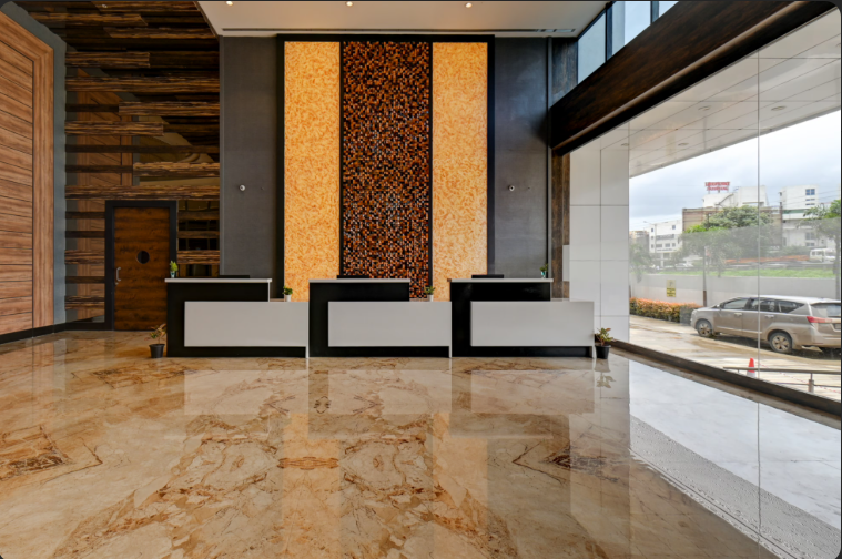 hotel tip top international