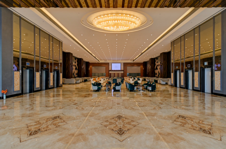 hotel tip top international