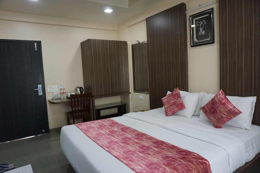hotel yash executive