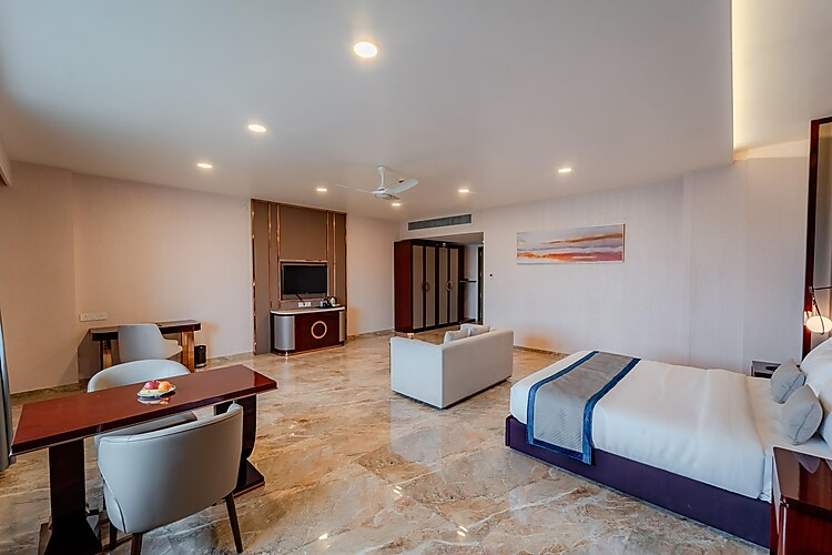 pravasa hotel vijayapura