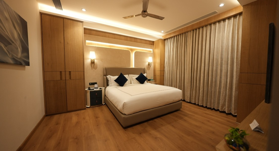 Pride Elite Raipur,,4 star