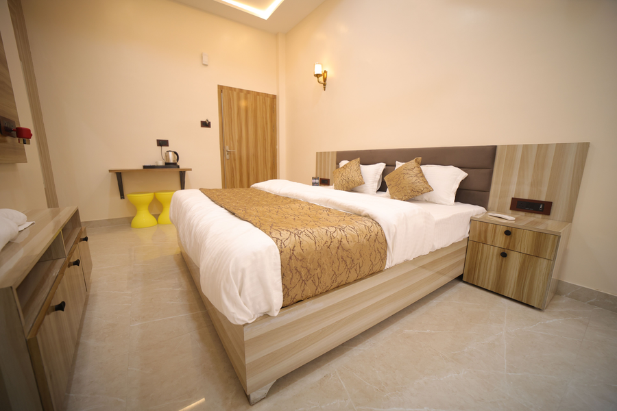 aryavart hotel