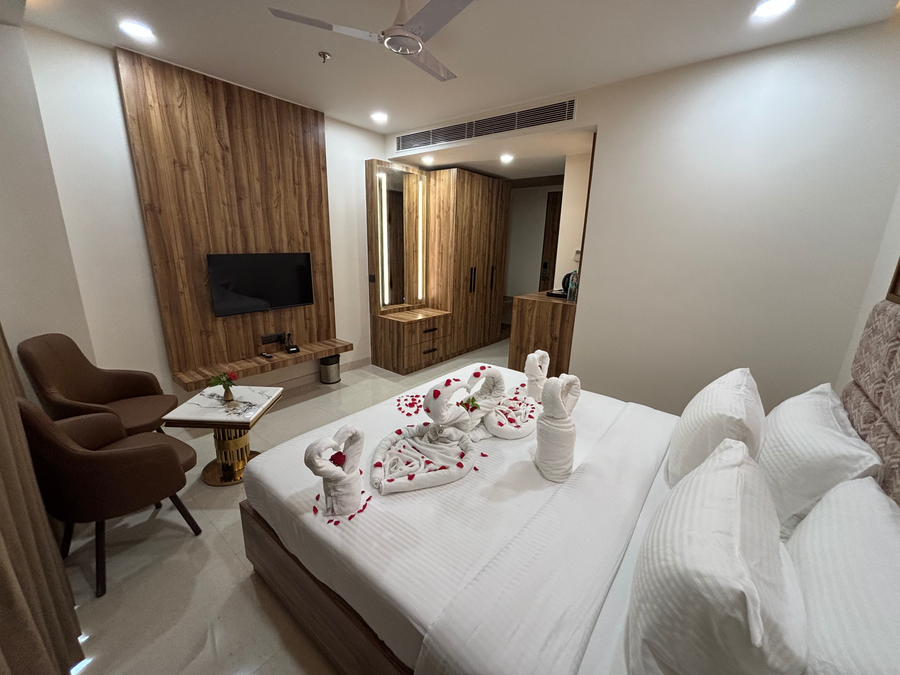 anandi bhawan by paandora vrindavan