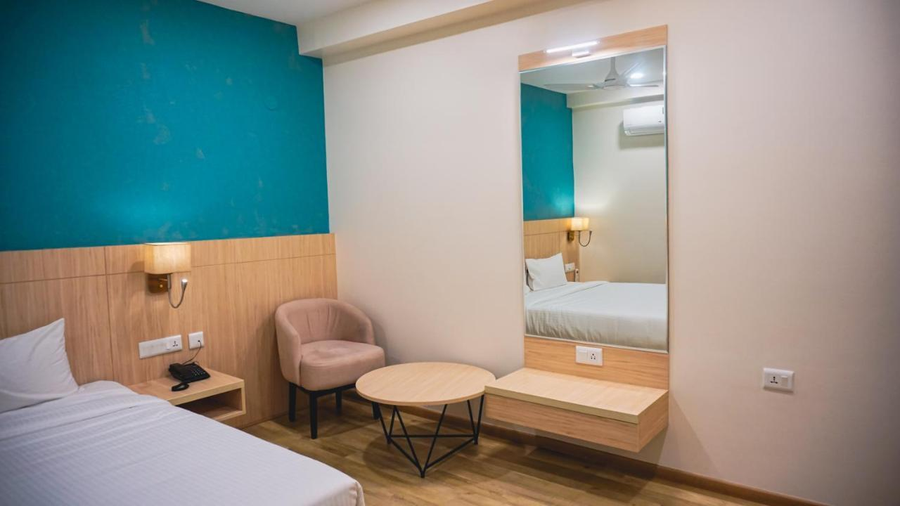 santrina hotels