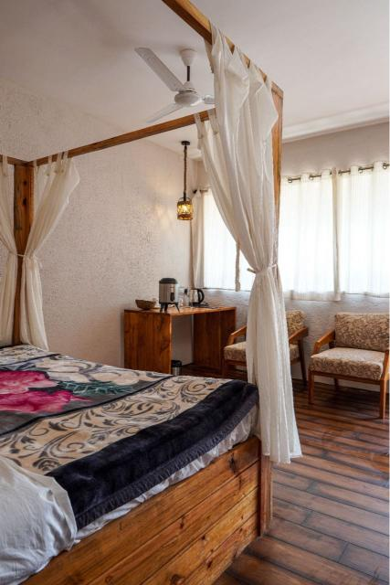 greetoe camp panna