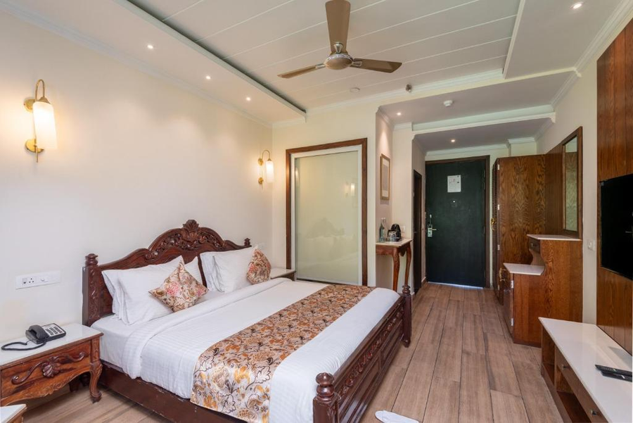 Quality Inn By Lawrence,Bhagsunag Temple,4 star