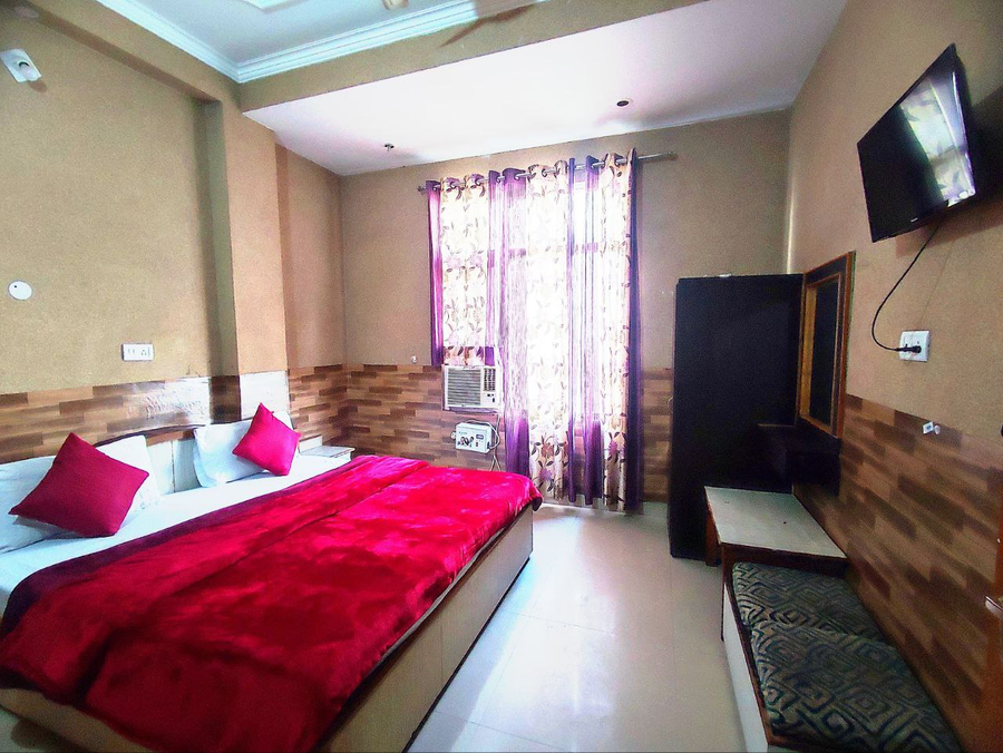 hotel ishaan international