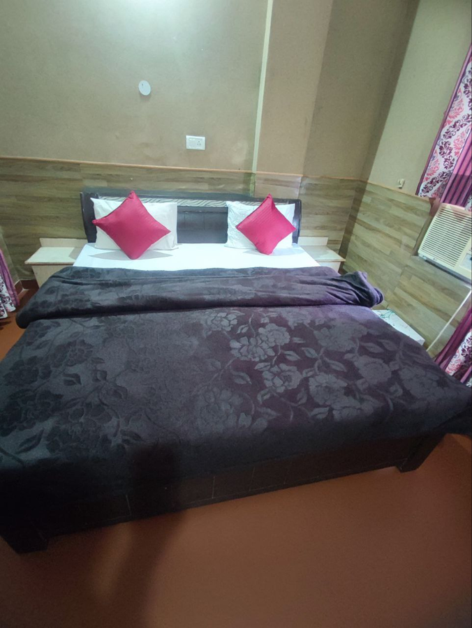 hotel ishaan international