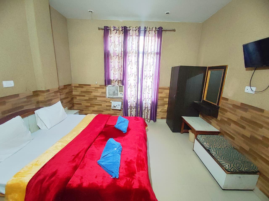 hotel ishaan international