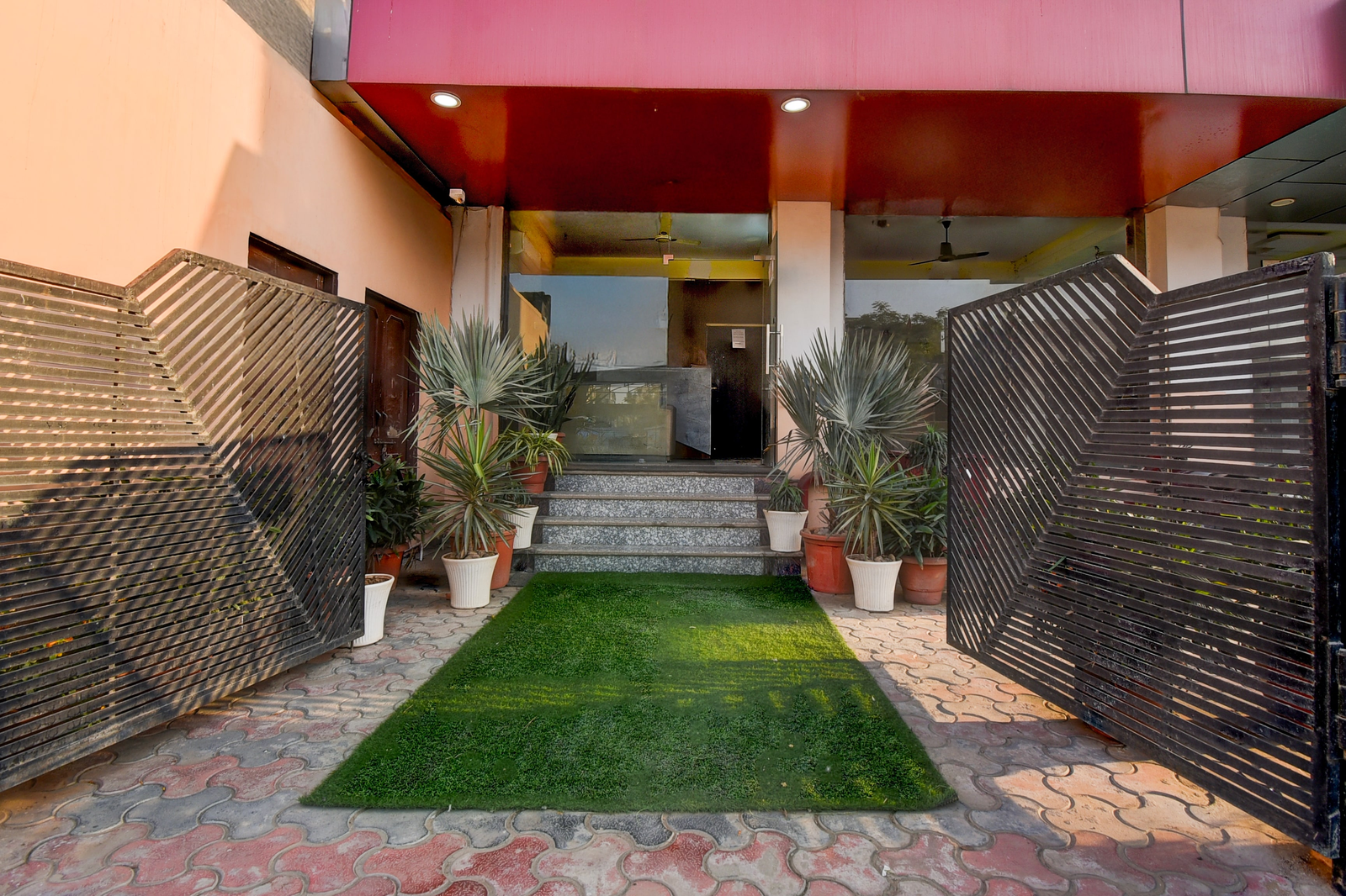 Collection O Sunder Nagar Golvyas Formerly Hotel Vanshil,,3 star