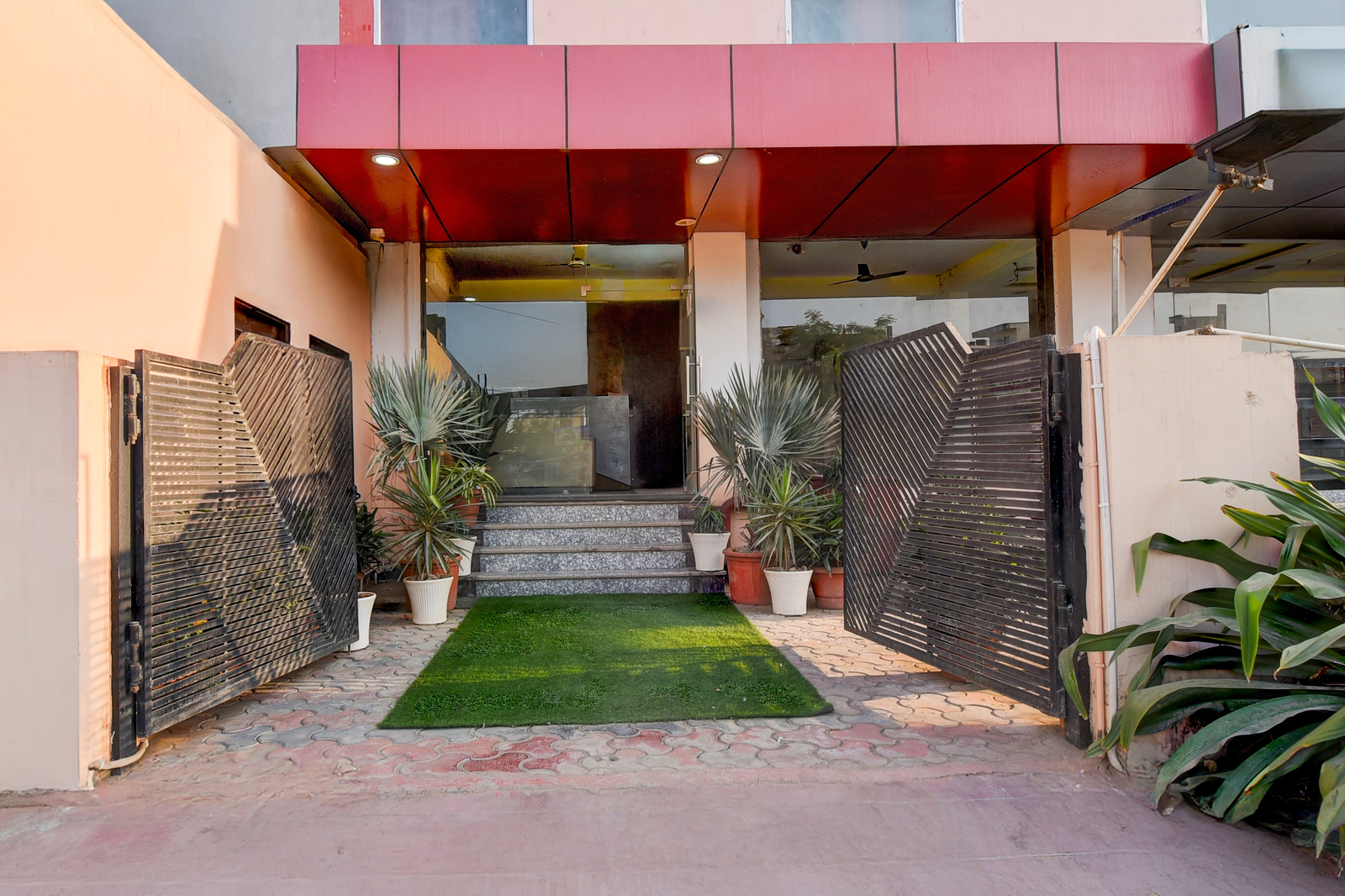 Collection O Sunder Nagar Golvyas Formerly Hotel Vanshil,,3 star