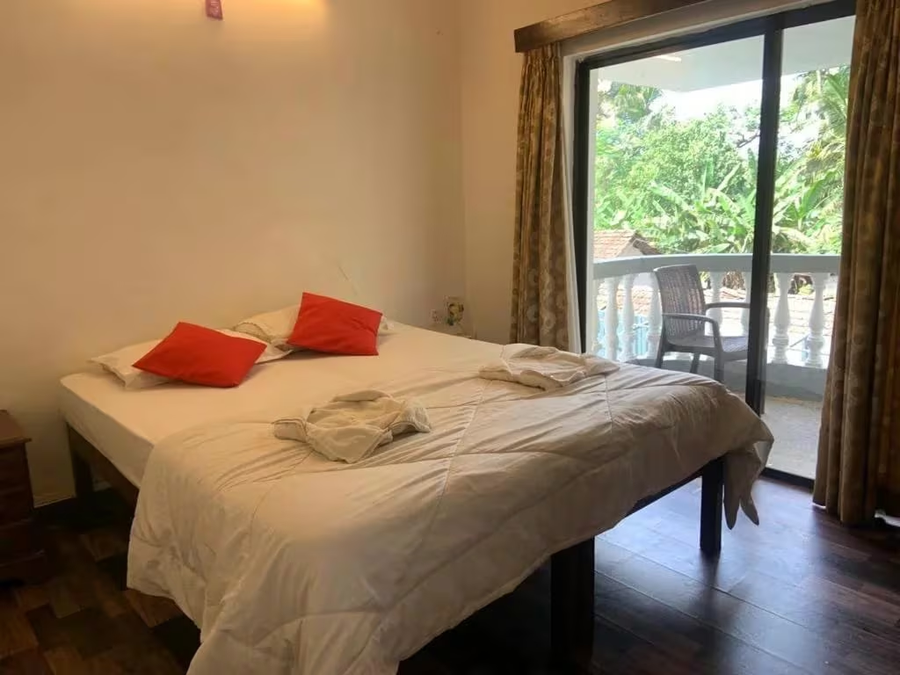 omnia beach resort near candolim beach