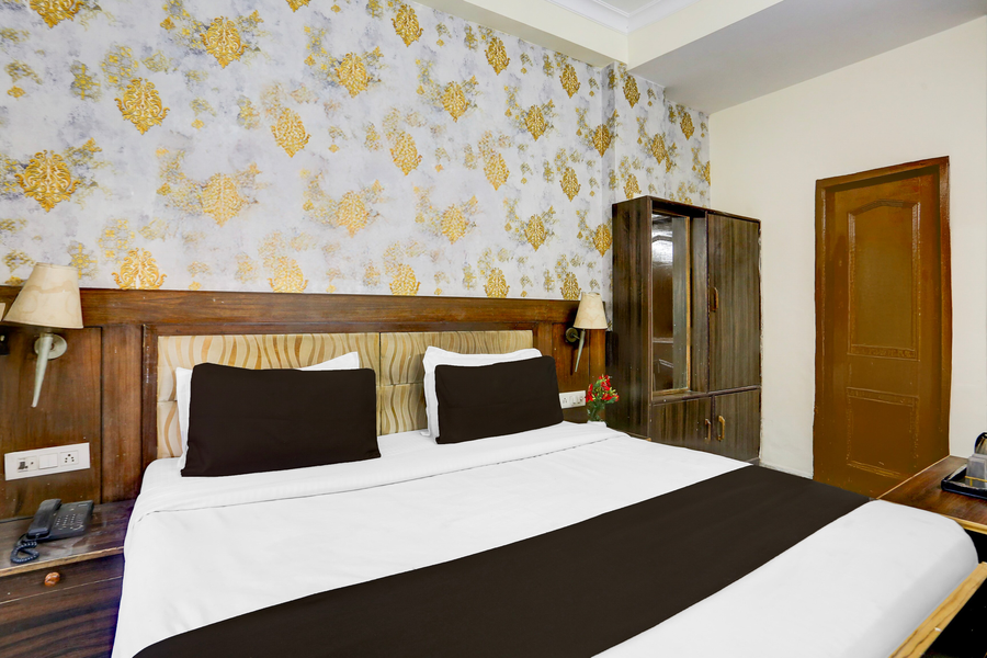 hotel o by oyo subhani building formerly hotel amandeep