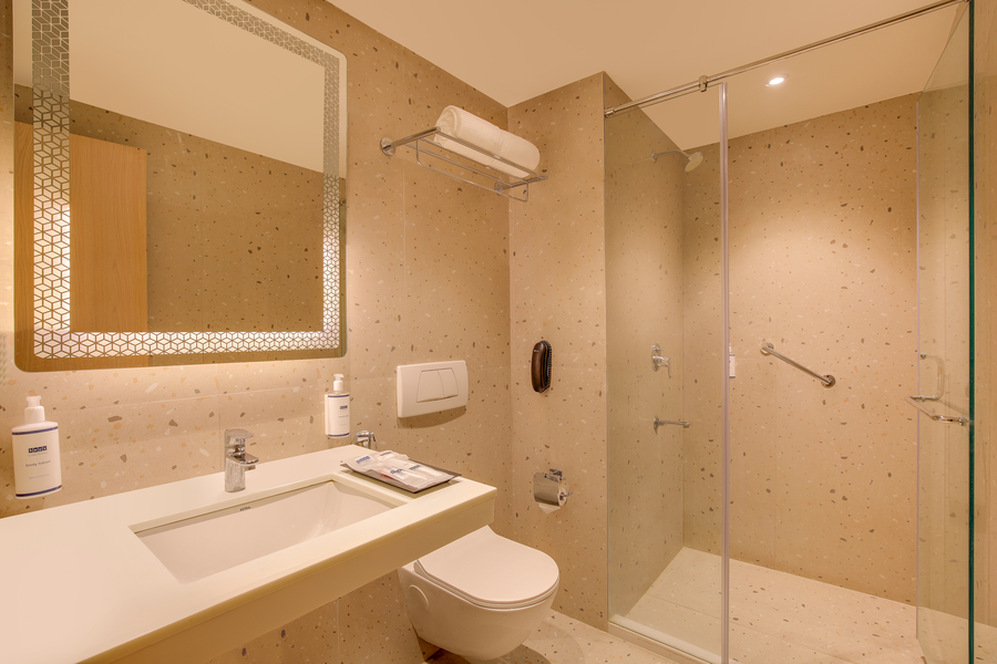 Keys Lite By Lemon Tree Hotels Krishna,Benz Circle,3 star