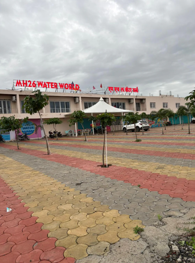 hotel mh 26 water world