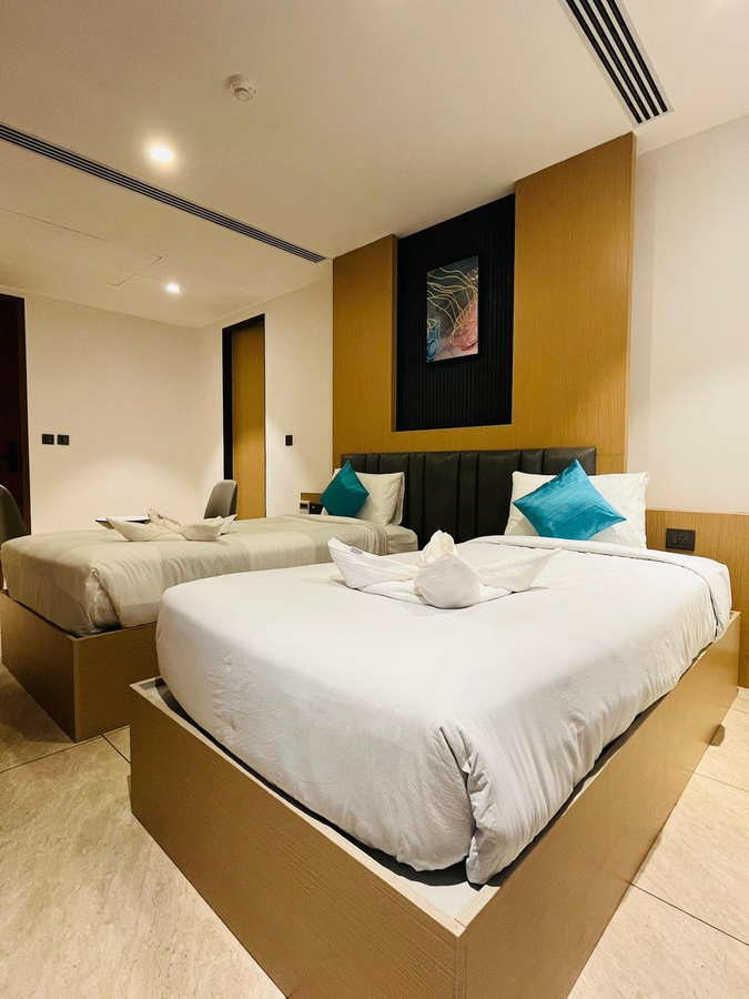 roots luxury suits and banquets