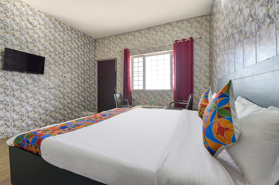 fabhotel green acres