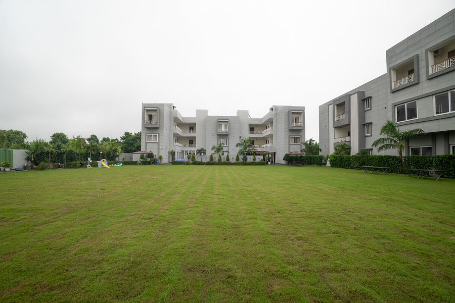 Savanna Retreat,,4 star