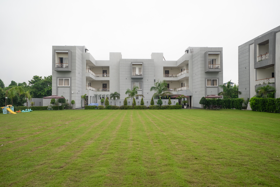Savanna Retreat,,4 star