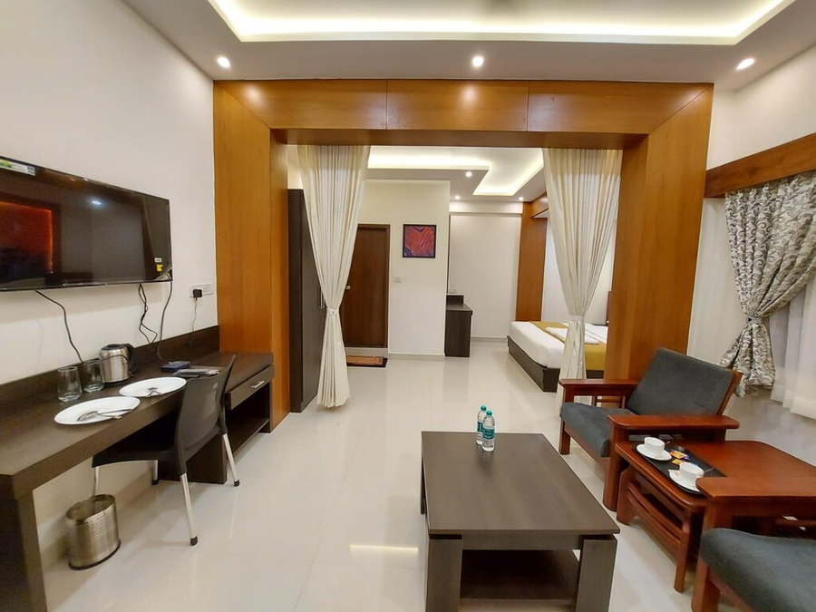Hotel Ruby Park,,2 star
