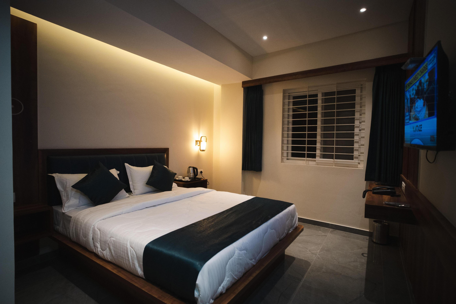 hotel aasare inn