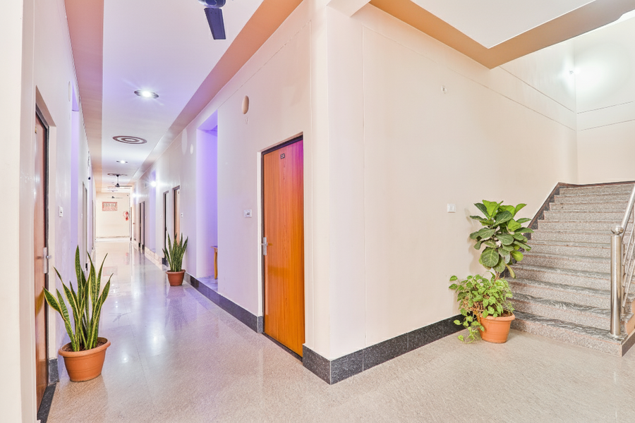 fabhotel shree venkatesh nileyam