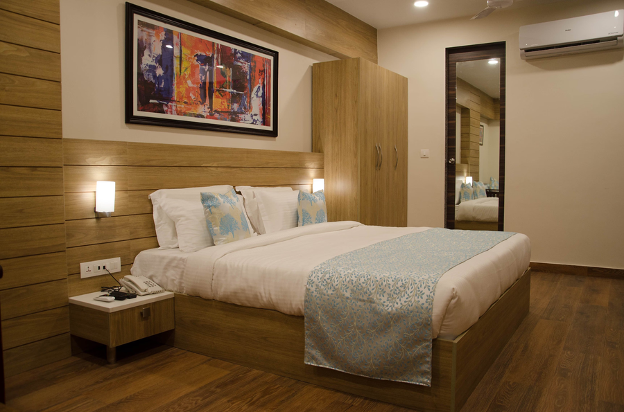 crimson park residency and spa hotel by wonder cliff