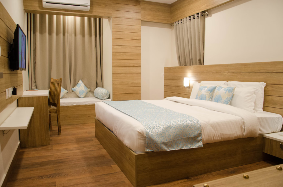 crimson park residency and spa hotel by wonder cliff