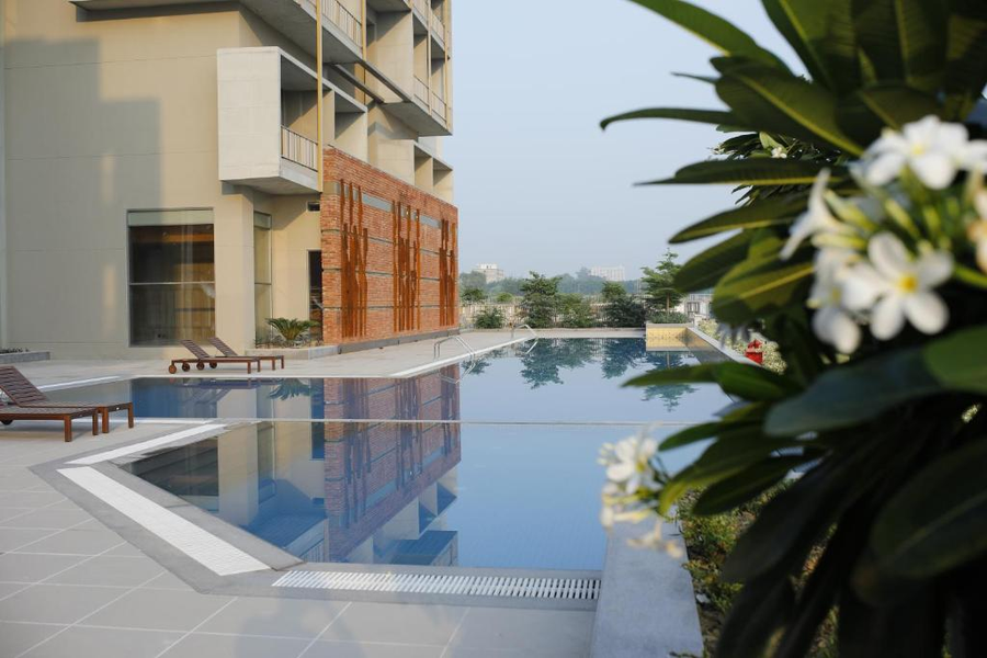 The Centrum,Golf City,5 star