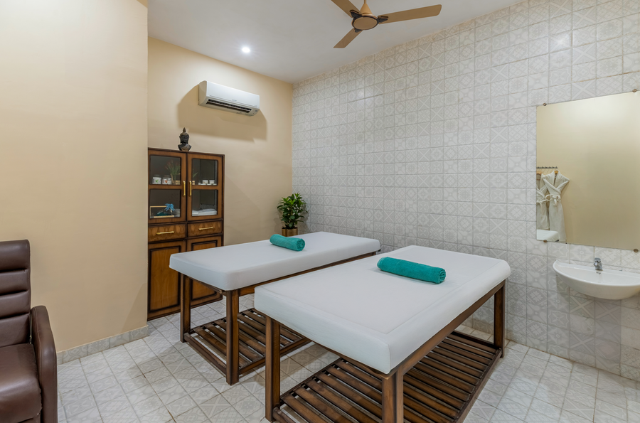 the everest hill resort and spa