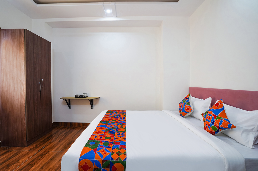 Fabhotel Hsr Gateway,,3 star
