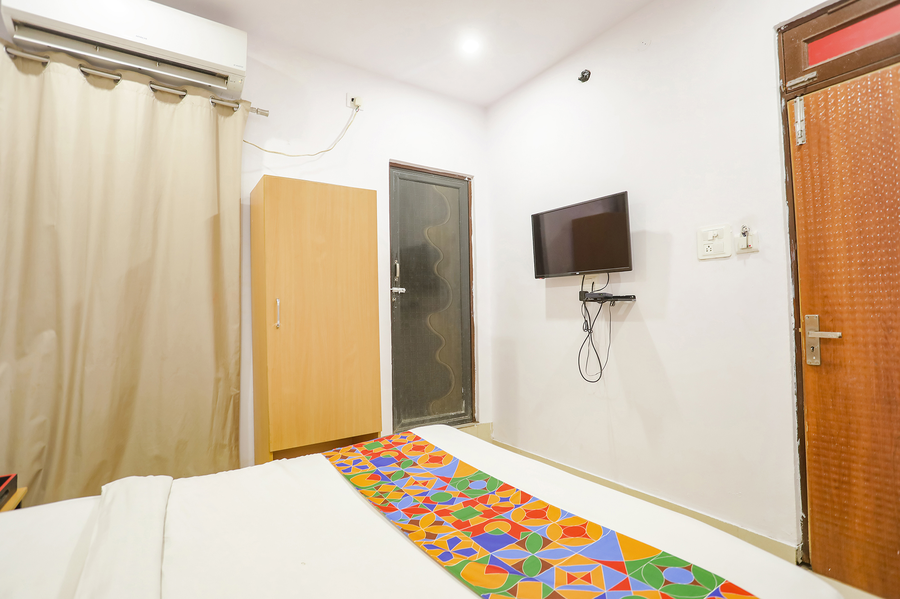 fabhotel pranjul inn