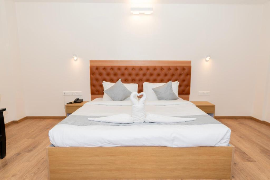 hotel royal samrat residency manyata tech park