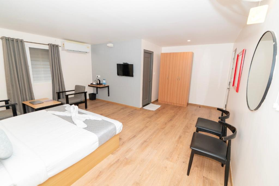 hotel royal samrat residency manyata tech park
