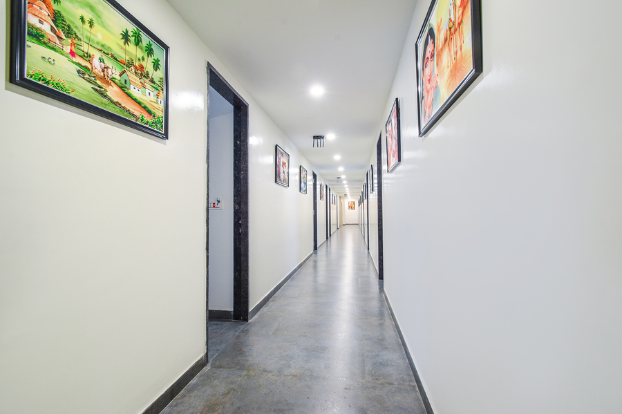 fabhotel prime adhirath grand