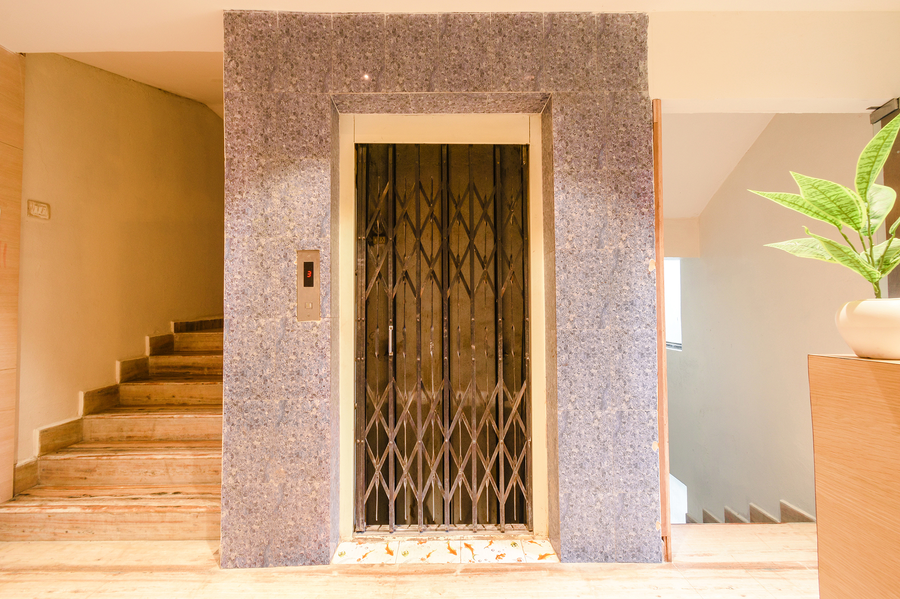 fabhotel prime adhirath grand