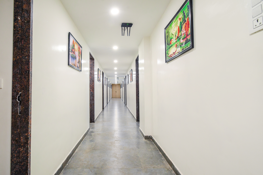 fabhotel prime adhirath grand