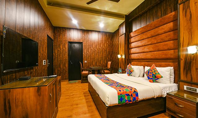 fabhotel bharat continental