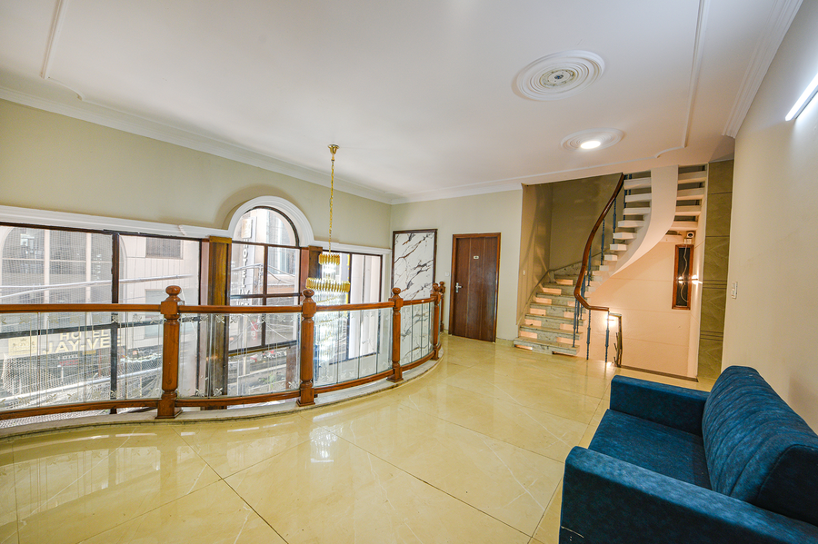 fabhotel alpine tree