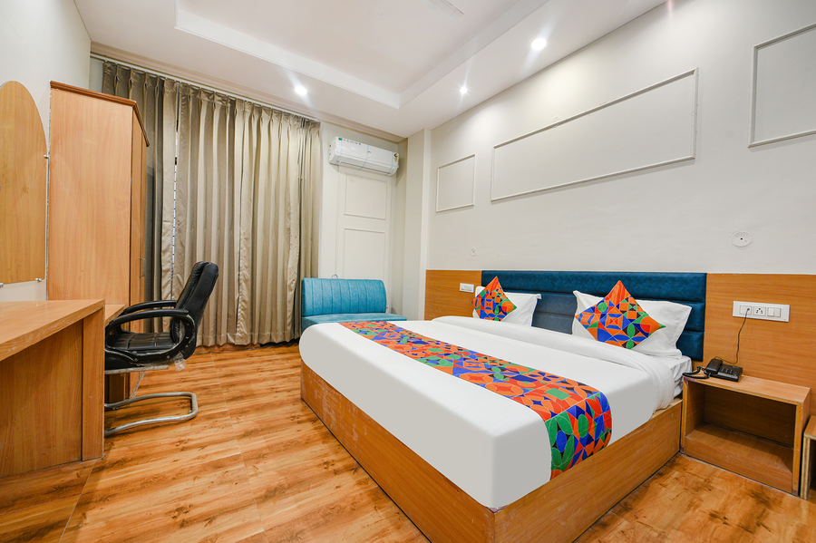 fabhotel alpine tree