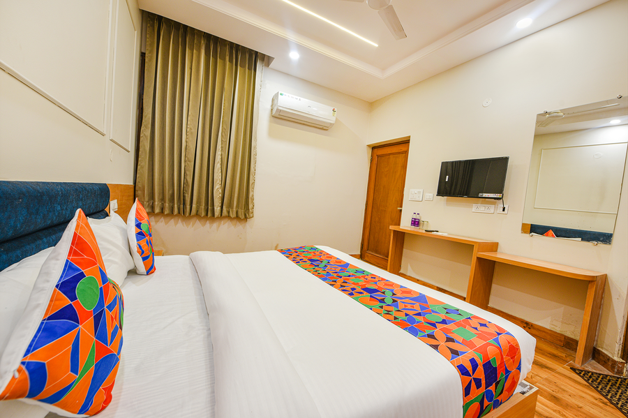 fabhotel alpine tree