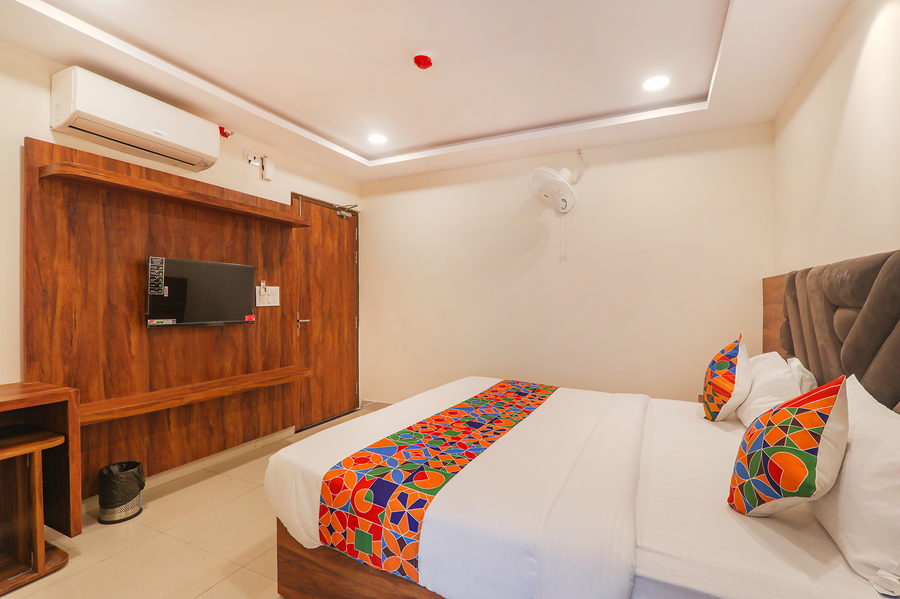 fabhotel rachna palace and banquets