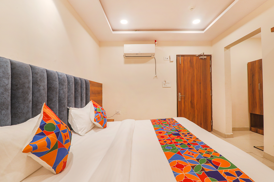 fabhotel rachna palace and banquets
