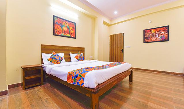 fabhotel golden manor inn