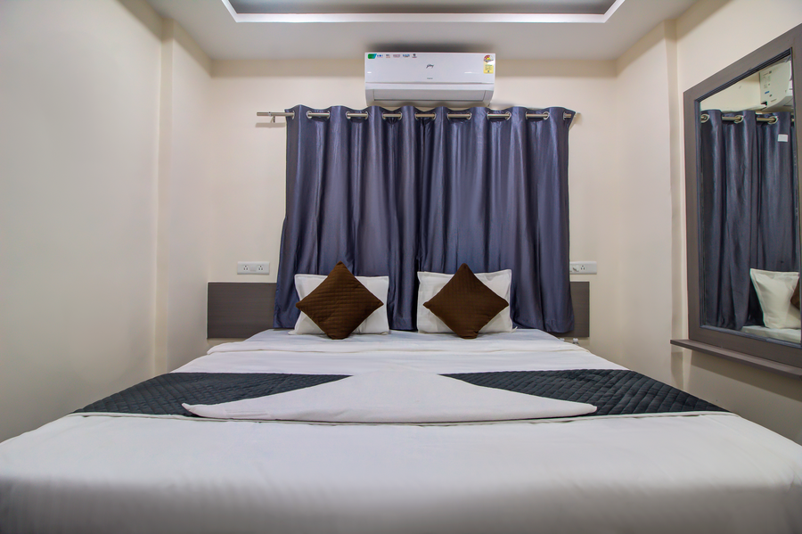 hotel aadya executive